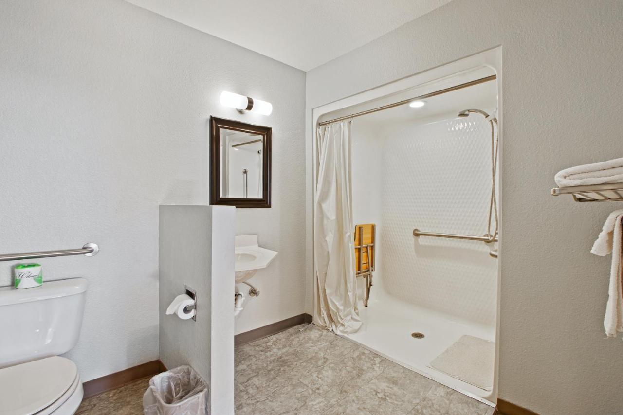 Capital O Hotel Richmond Hill/Savannah Area I-95 エクステリア 写真