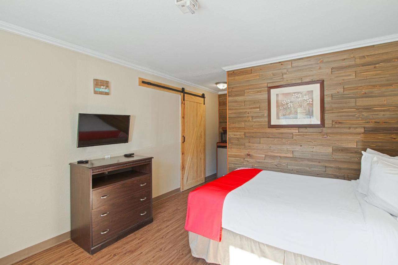 Capital O Hotel Richmond Hill/Savannah Area I-95 エクステリア 写真