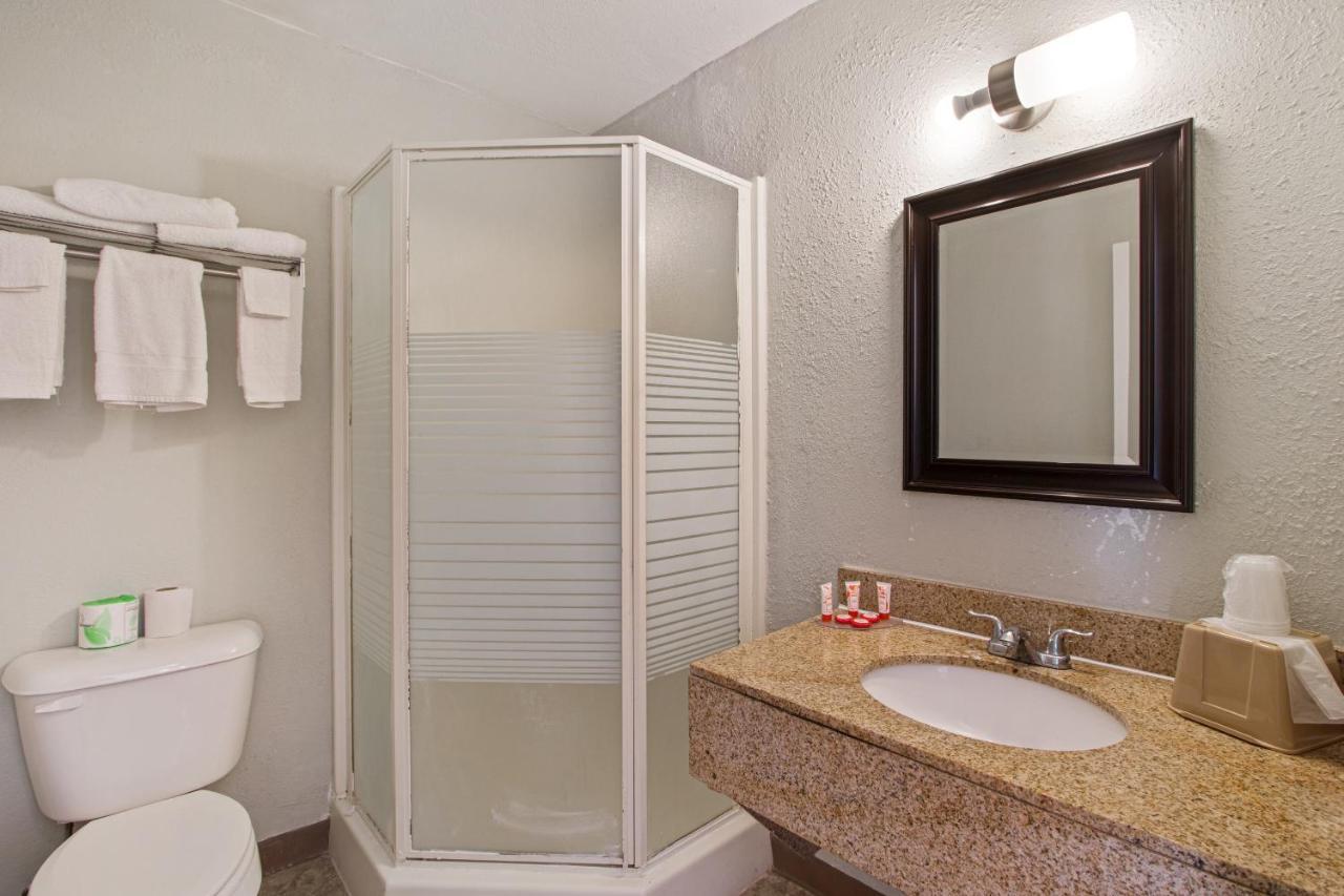 Capital O Hotel Richmond Hill/Savannah Area I-95 エクステリア 写真